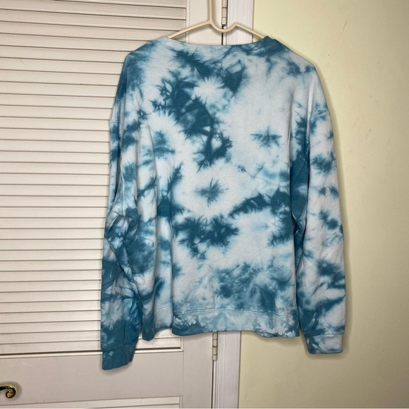 Buc-ees Beaver Tie Dye Logo Sweatshirt Size Large Teal Crewneck Pullover Travel - Picture 3 of 8